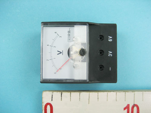 Voltmeter